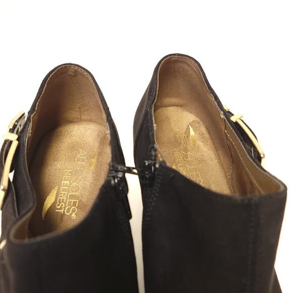 Aerosoles Black Heels Size 8.5 Effortless Shooties Gold Buckle - Picture 13 of 16
